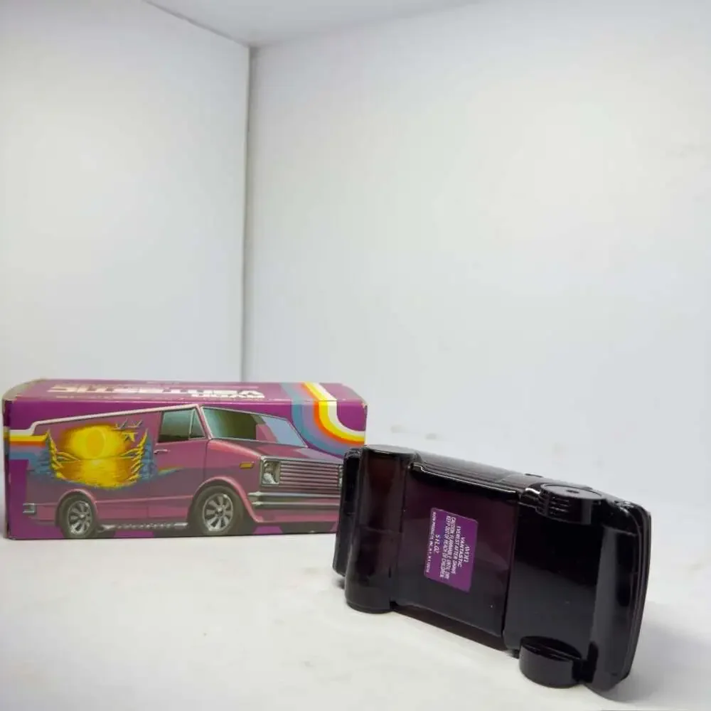 Vintage Avon Vantastic Everest After Shave Black Van Decanter with Box
